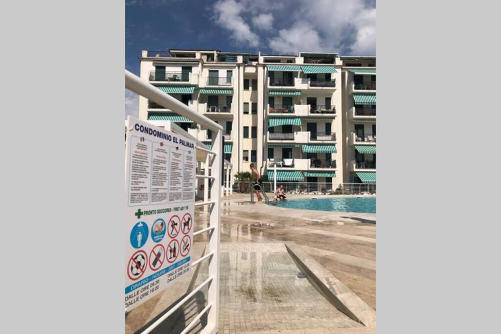 El Palmar Residence Vista-Mare e Vista-Piscina Lido di Jesolo Exterior foto