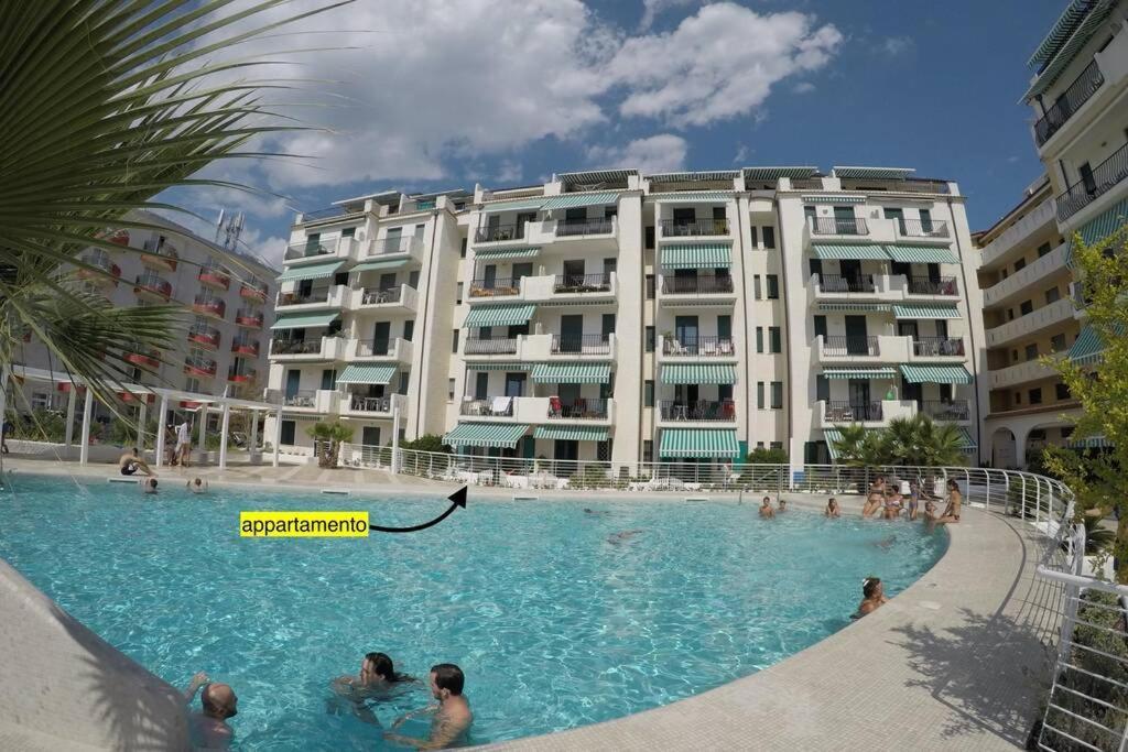 El Palmar Residence Vista-Mare e Vista-Piscina Lido di Jesolo Exterior foto