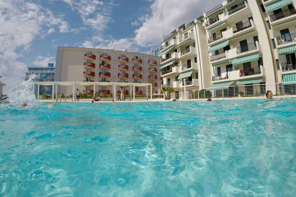 El Palmar Residence Vista-Mare e Vista-Piscina Lido di Jesolo Exterior foto